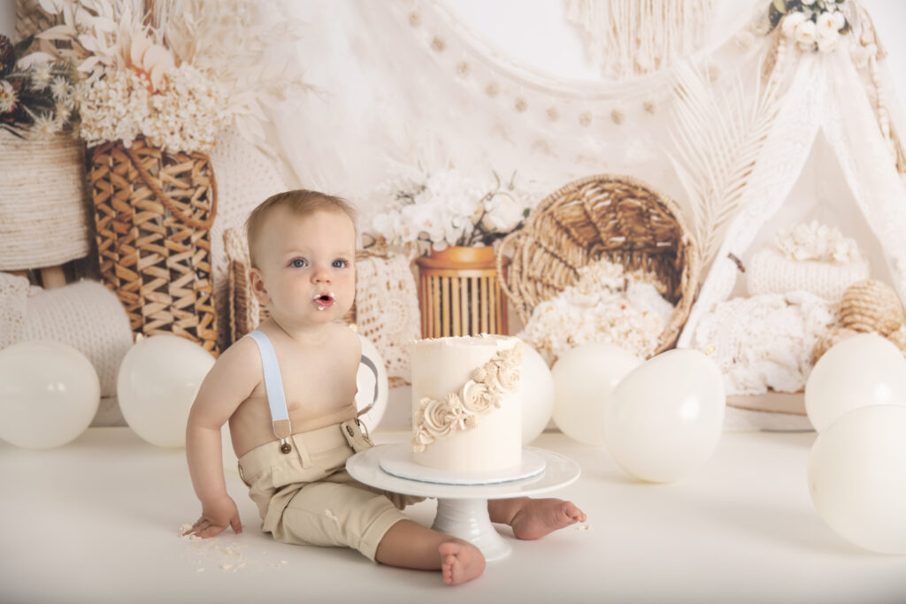 Cake smash photography