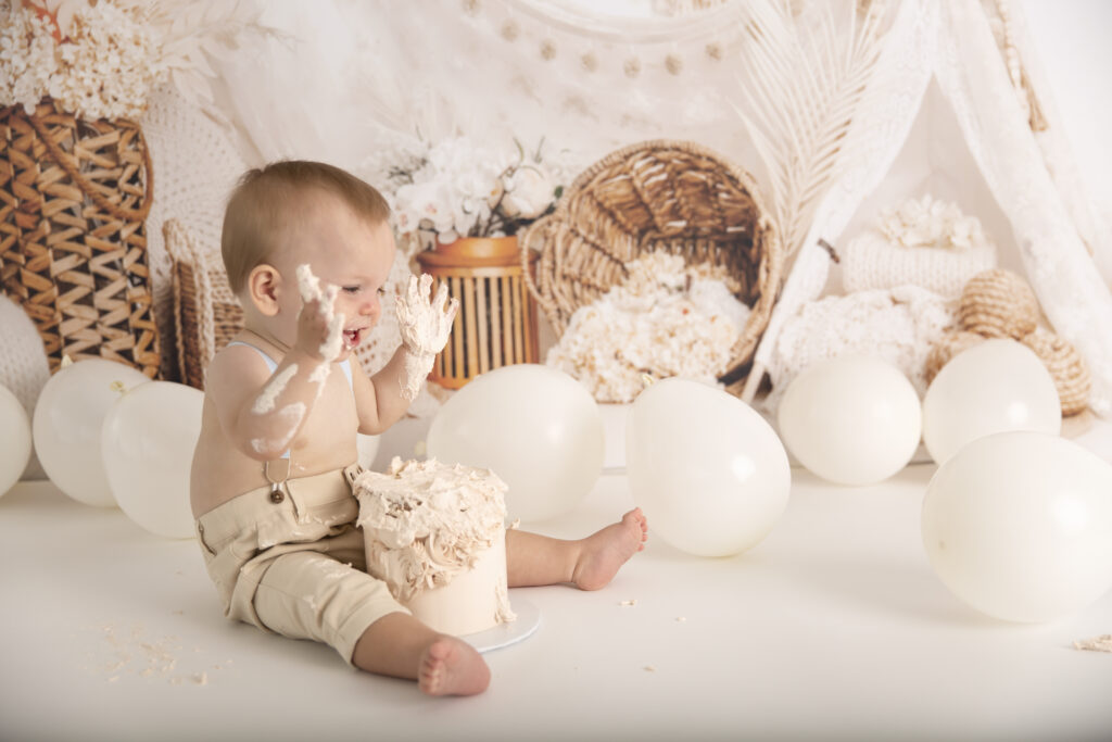 Cake smash photography