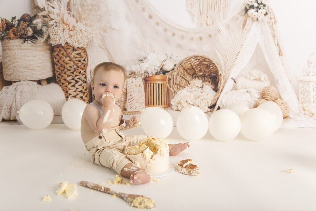 Cake smash photography