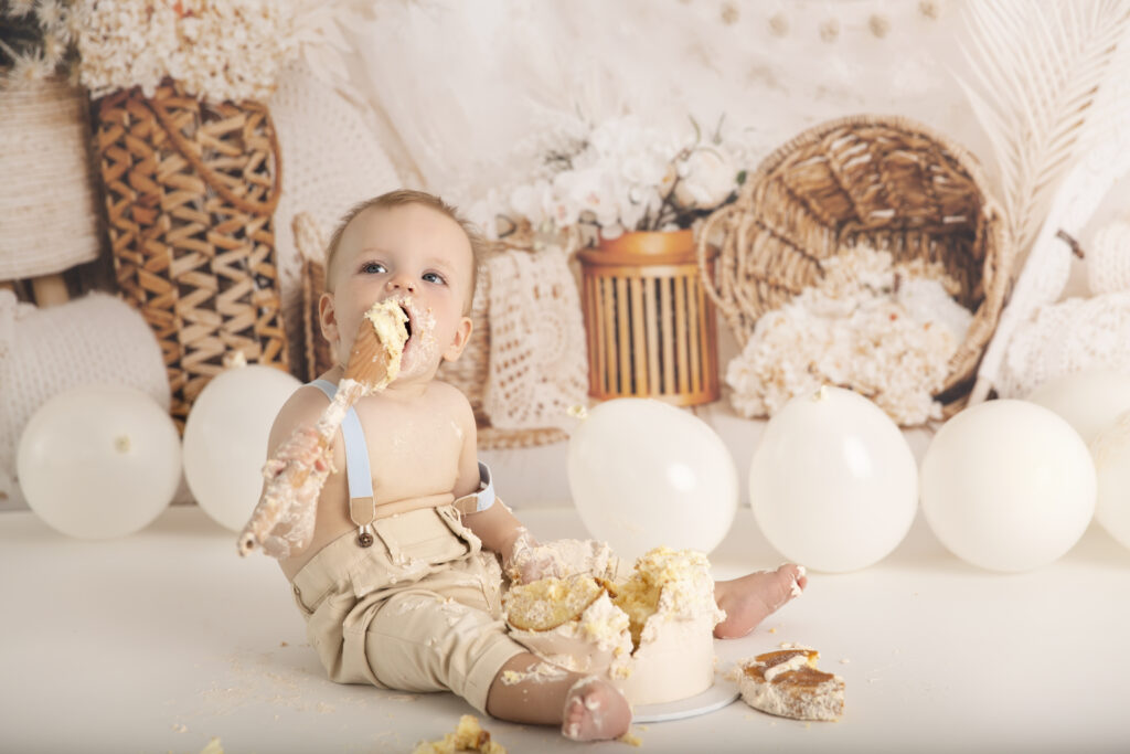 Cake smash photography