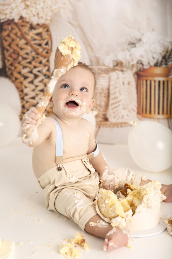 Cake smash photography