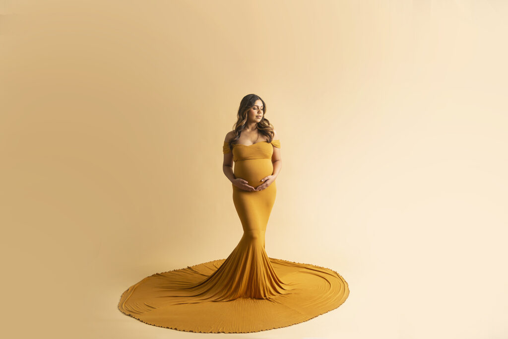 Studio Maternity