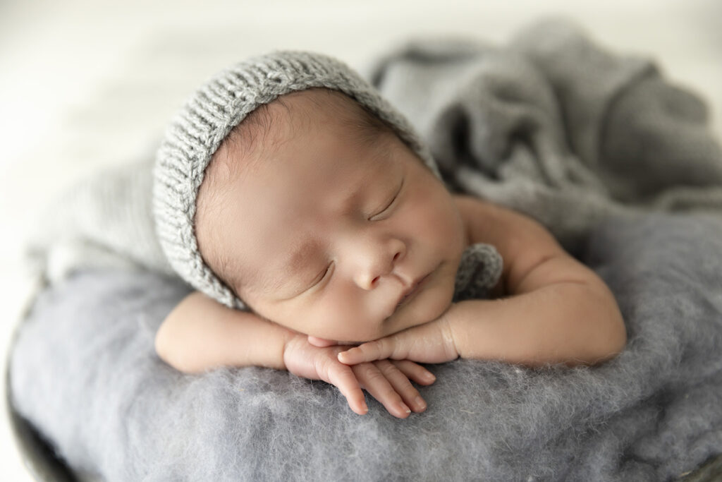 Newborn Studio