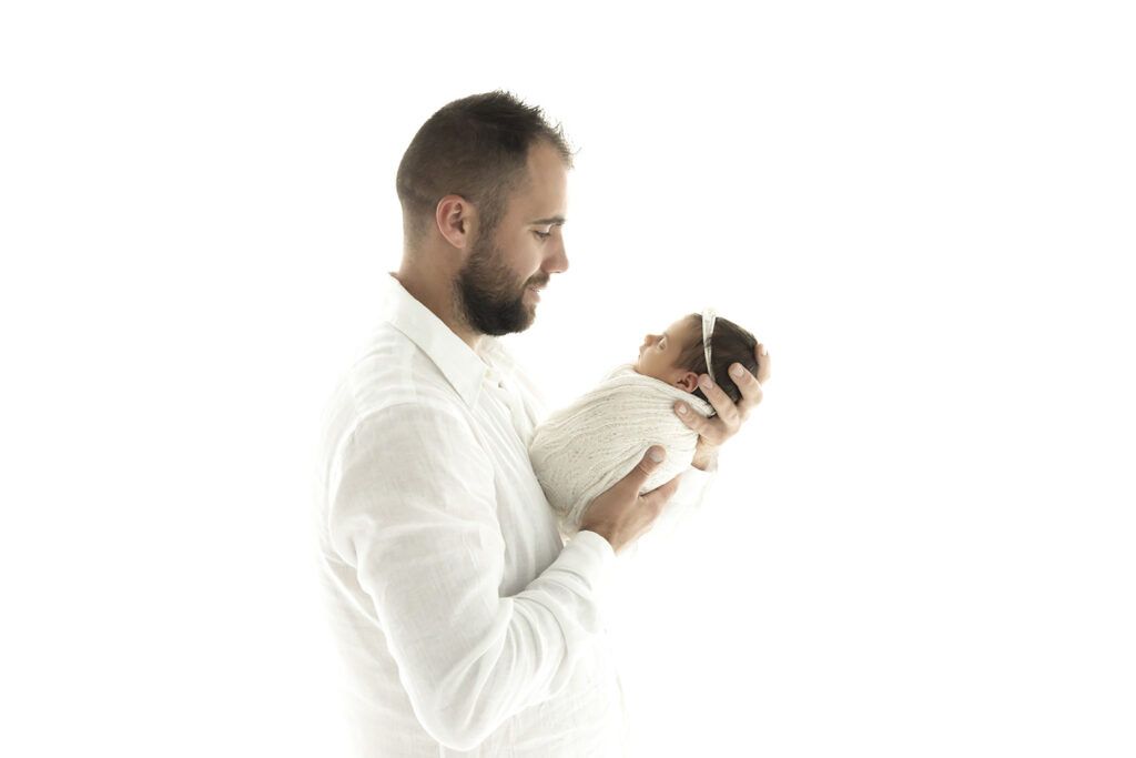 Capturing Precious Moments: Sibling Photos