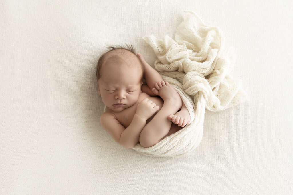 The Beauty of Neutral Tones in Newborn Photography