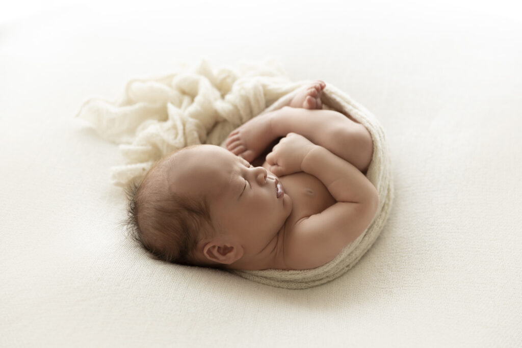 The Beauty of Neutral Tones in Newborn Photography