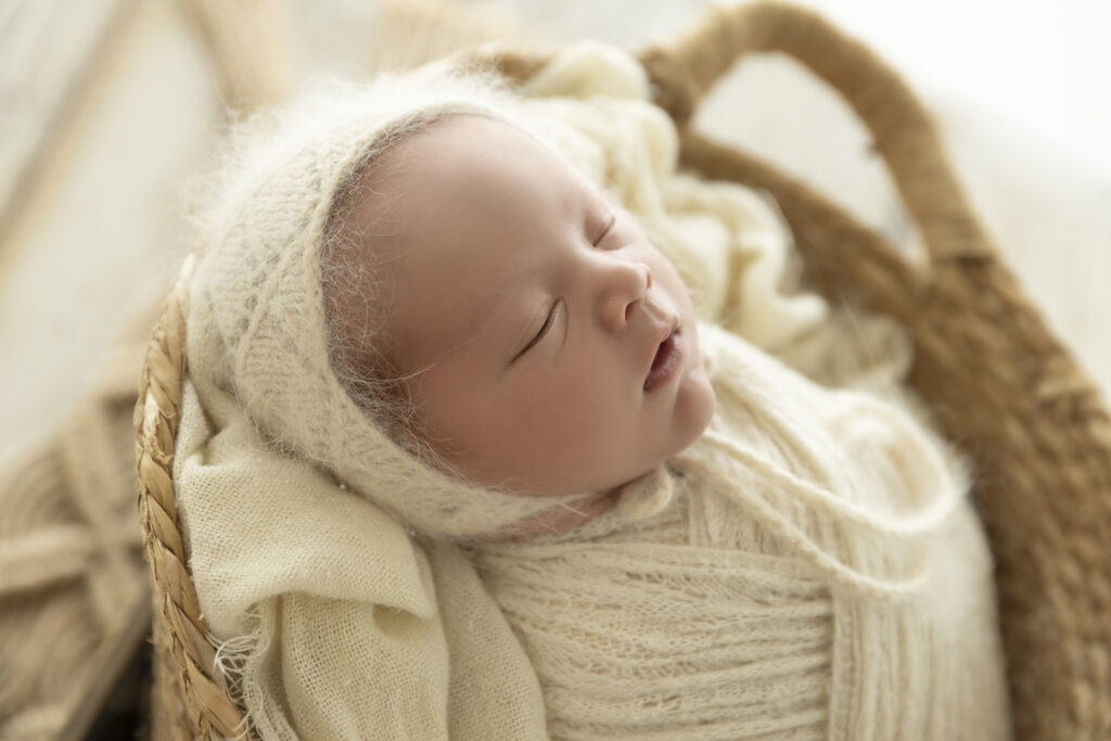 The Beauty of Neutral Tones in Newborn Photography
