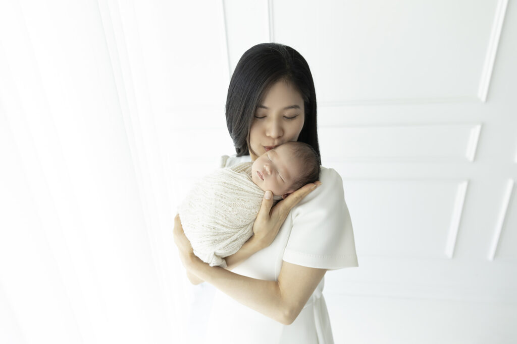 The Beauty of Simple Newborn Photography