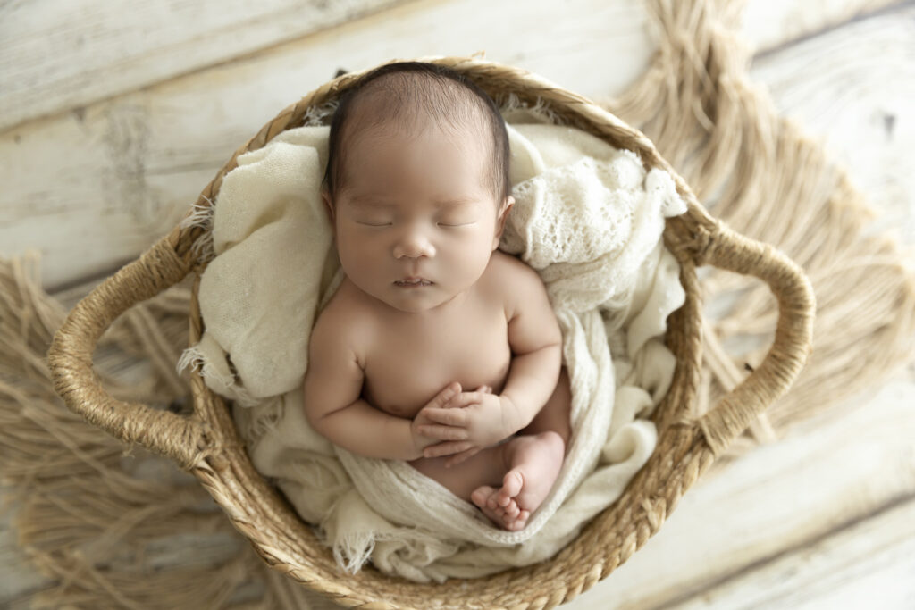The Beauty of Simple Newborn Photography